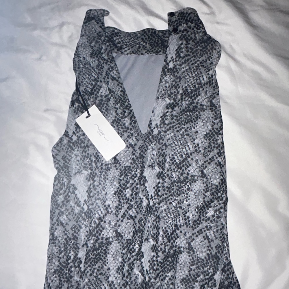New Look Grey Snakeskin Women’s Tank NEW WITH TAG
